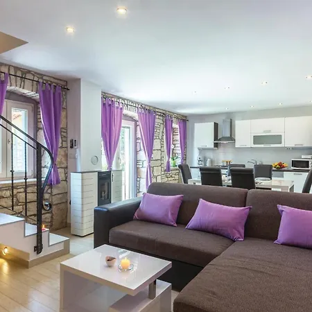 Holiday home 2 Bedroom Beautiful In *