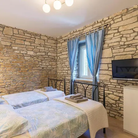2 Bedroom Beautiful In *