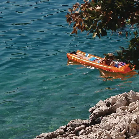 Two-bedroom With A Fireplace In Semesterbostad Barban