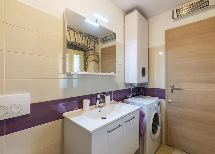 Two-bedroom With A Fireplace In Barban