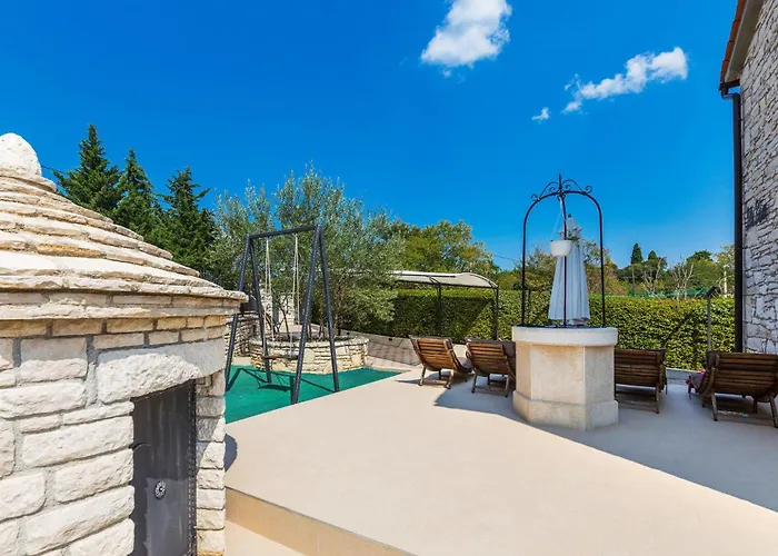 Two-bedroom With A Fireplace In Barban